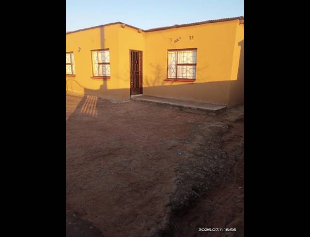 2 BEDROOM HOUSE FOR SALE IN GELUKSDAL EXT 2